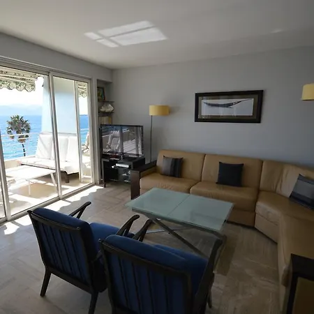 Apartment Wonderful Seafront *